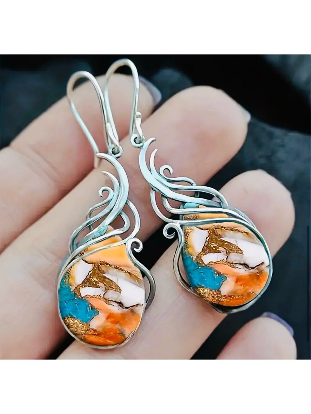 New - Gorgeous Boho Dangle Earrings